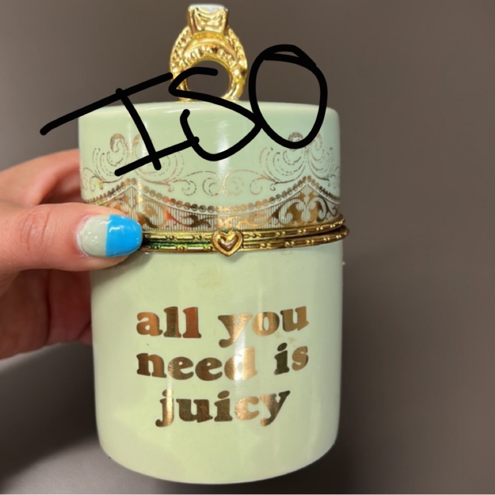 IN SEARCH OF JUICY COUTURE KEEPSAKE CANDLE HOLDER